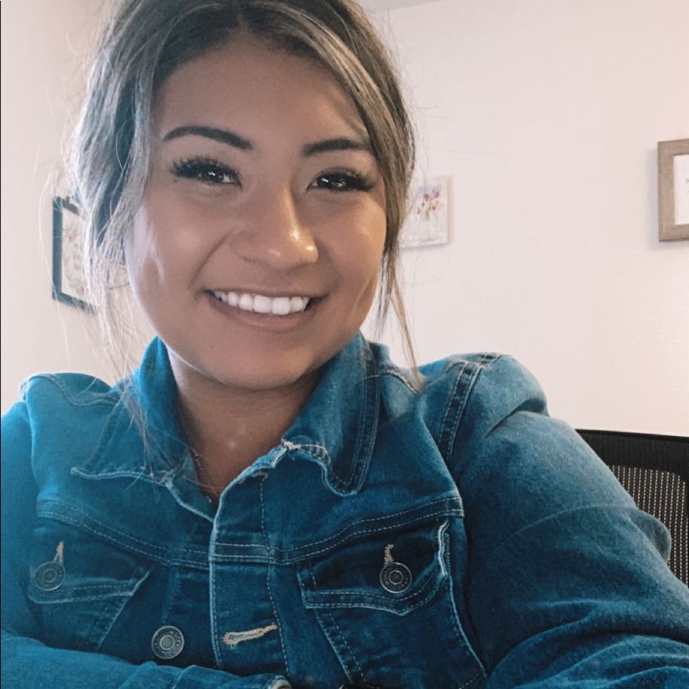 Meet your Posher, Leslie